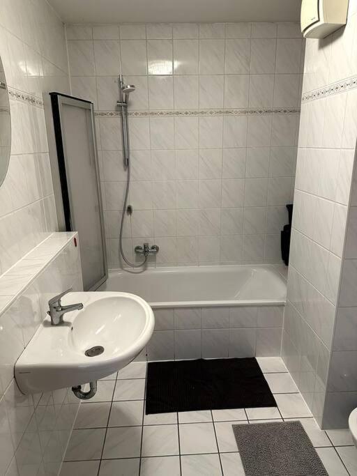 2-Zimmer-Wohnung Mit Balkon & Guter Anbindung In Aschaffenburg Dış mekan fotoğraf